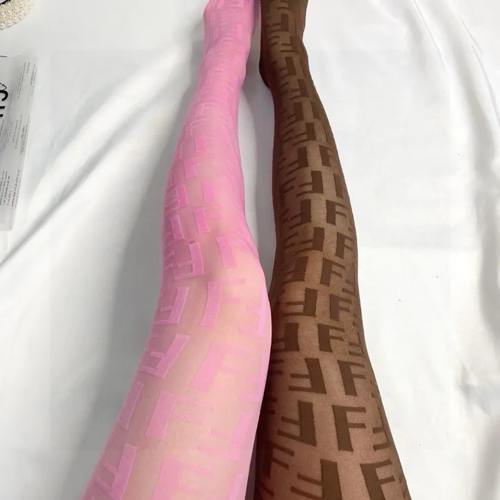 スーパーコピー ヴェルサーチ 靴下