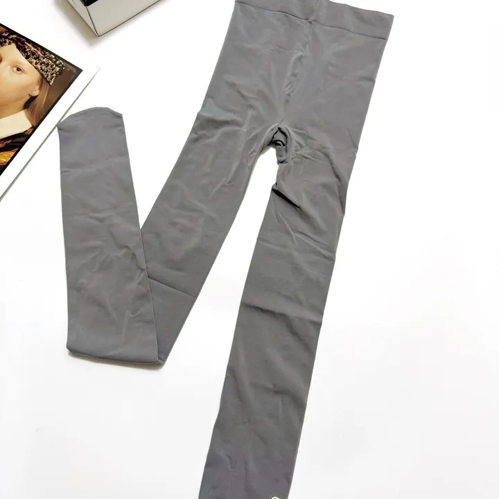 スーパーコピー シャネル 靴下