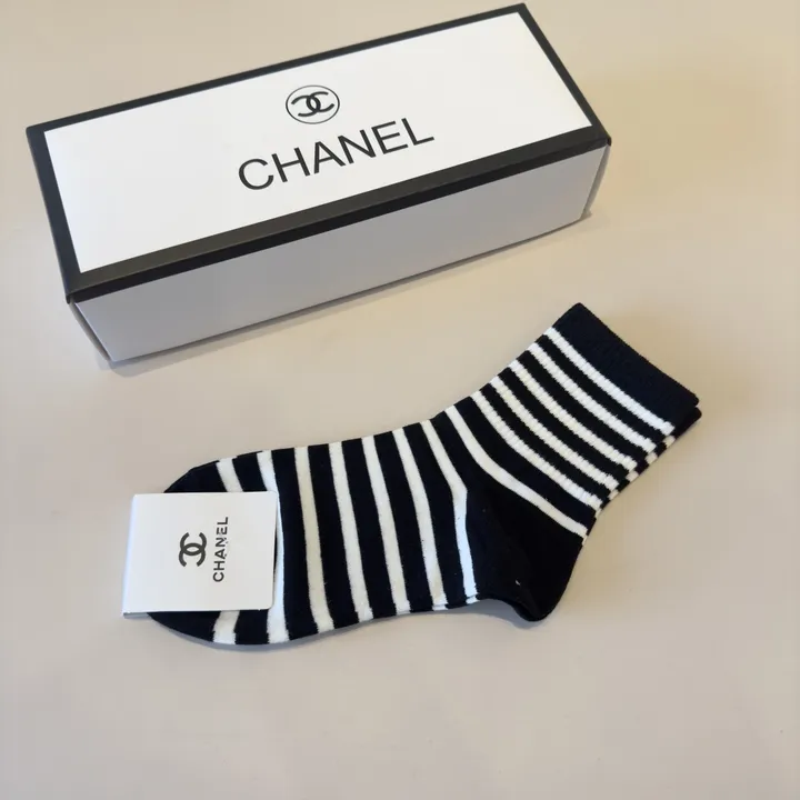 スーパーコピー シャネル 靴下