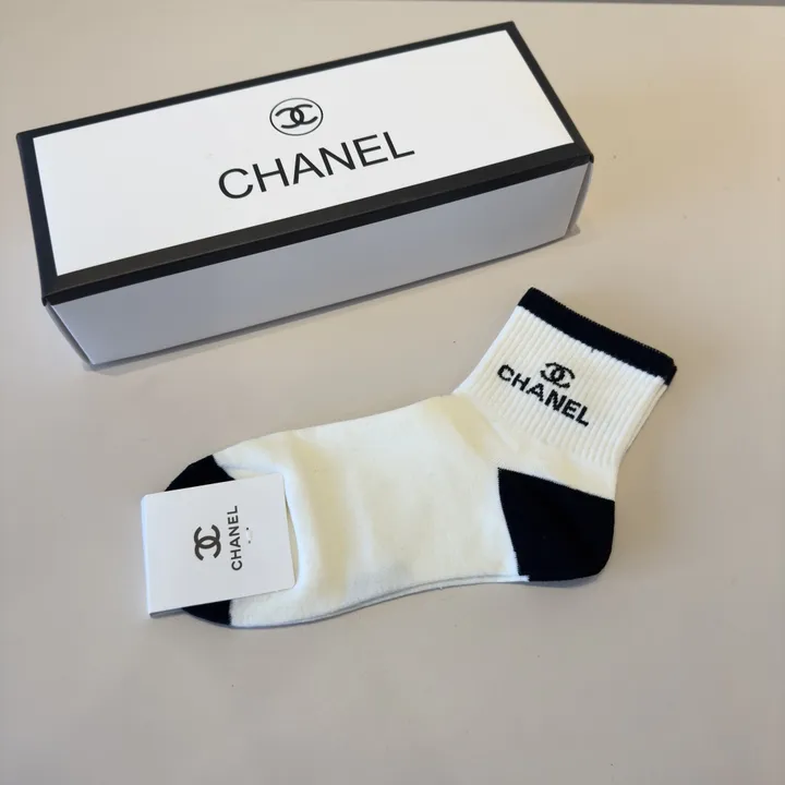 スーパーコピー シャネル 靴下