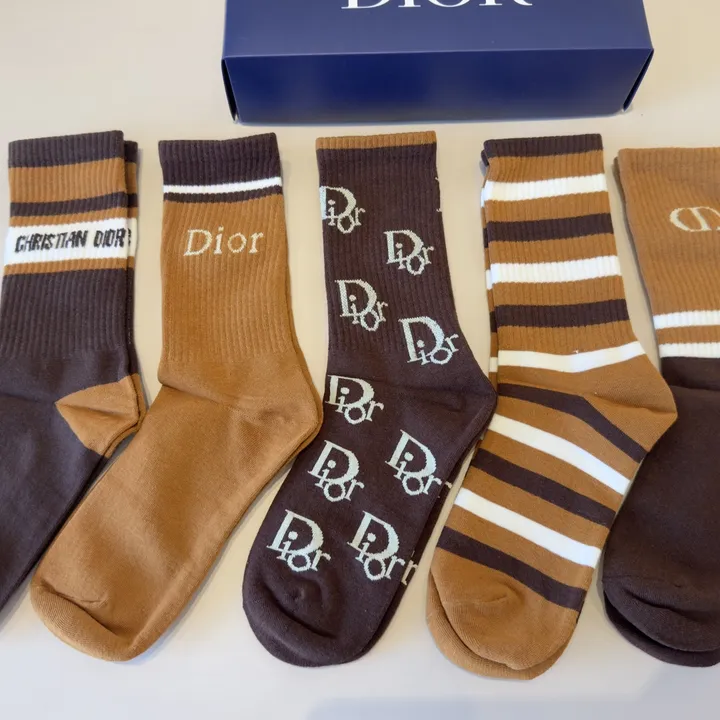 スーパーコピー ディオール 靴下