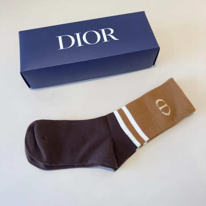 スーパーコピー ディオール 靴下