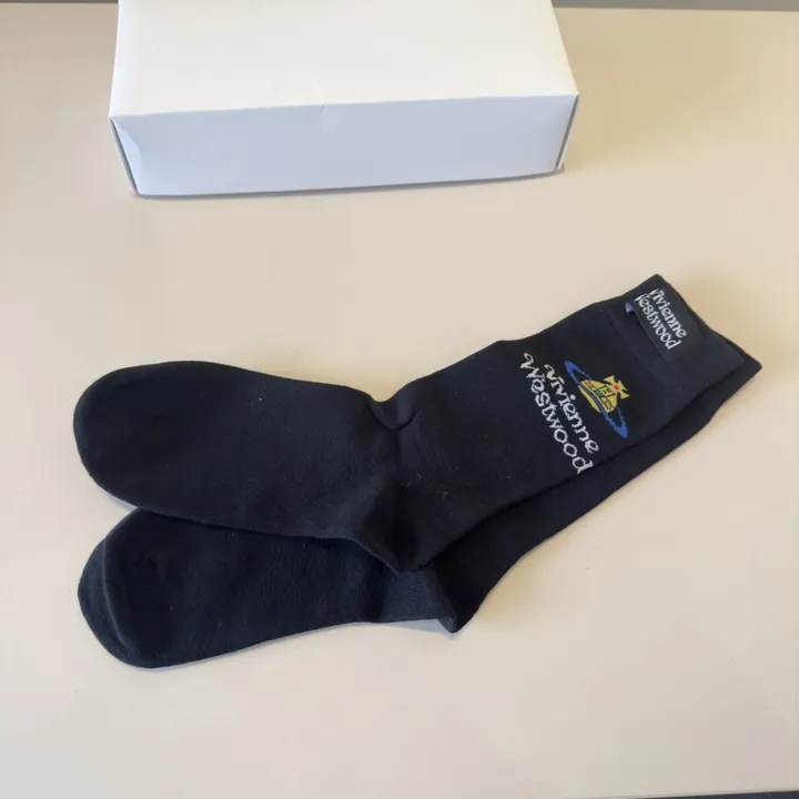 スーパーコピー ヴィヴィアン・ウエストウッド 靴下