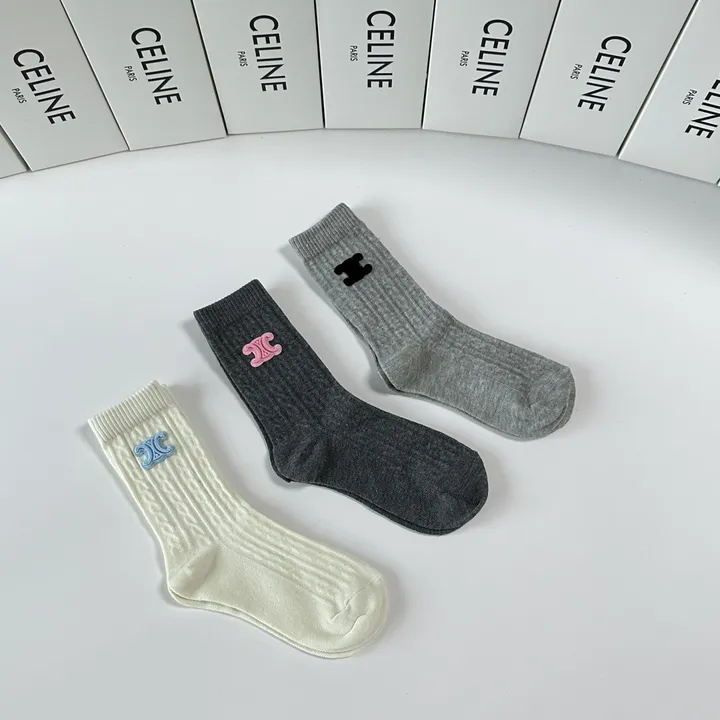 スーパーコピー ディオール 靴下