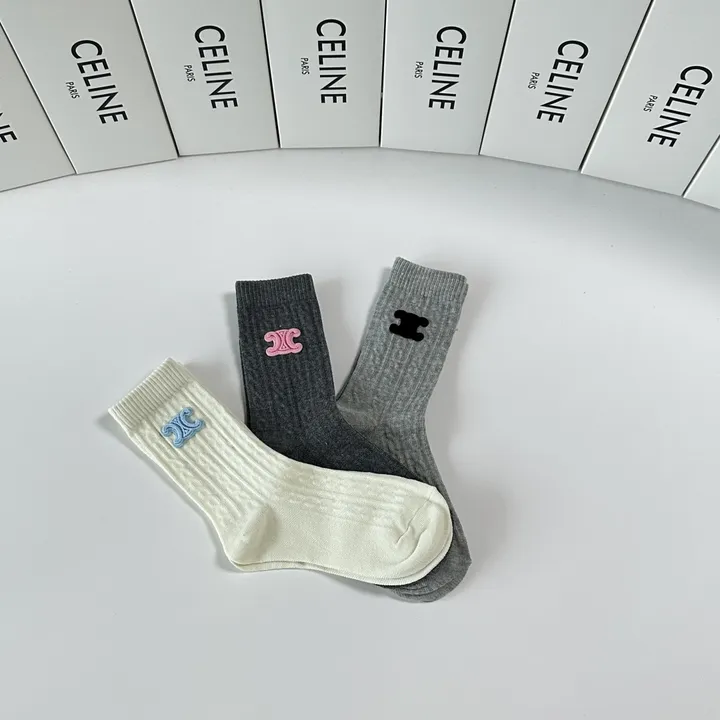 スーパーコピー ディオール 靴下