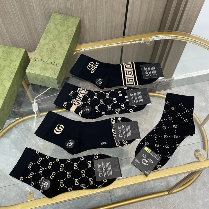 スーパーコピー グッチ 靴下