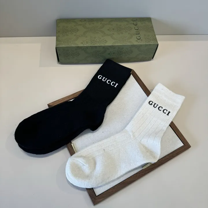 スーパーコピー グッチ 靴下