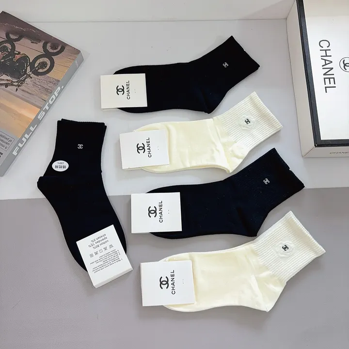 スーパーコピー シャネル 靴下