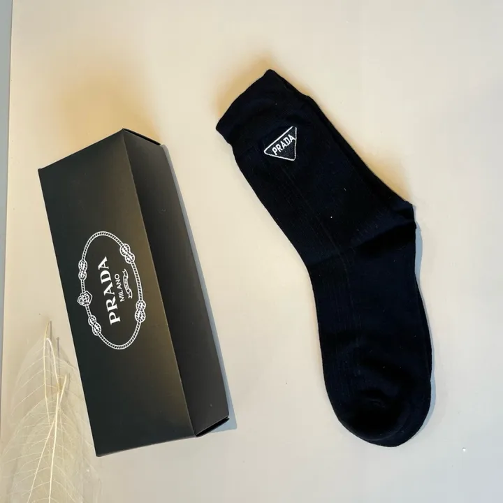 スーパーコピー バレンシアガ 靴下