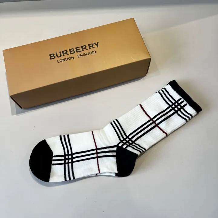 スーパーコピー バーバリー ス 靴下