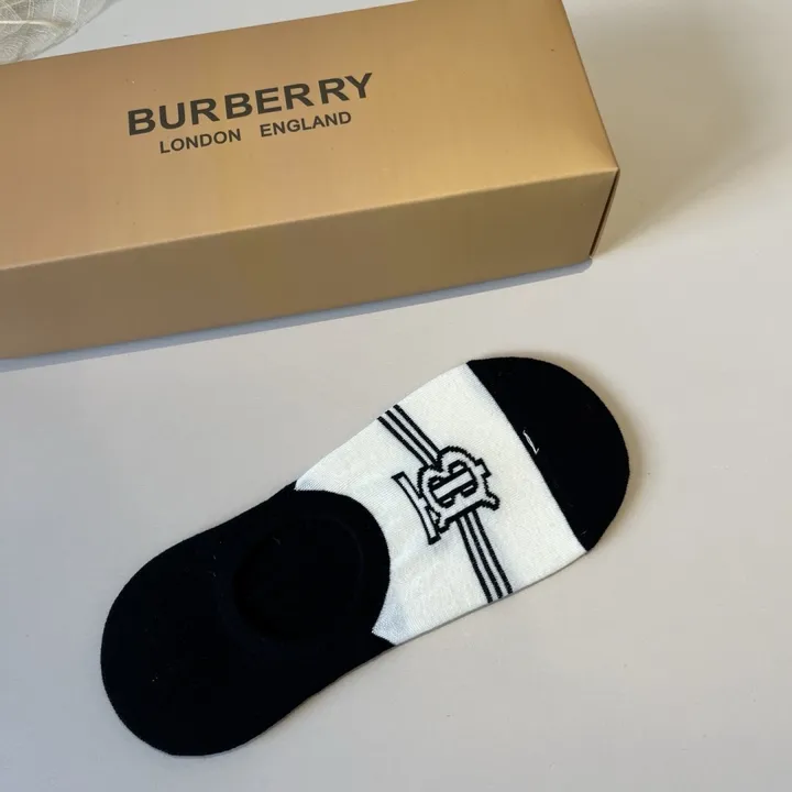 スーパーコピー バーバリー ス 靴下