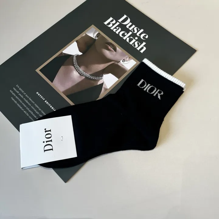 スーパーコピー ディオール 靴下