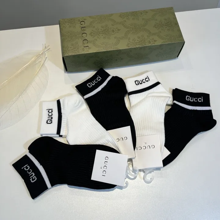 スーパーコピー グッチ 靴下