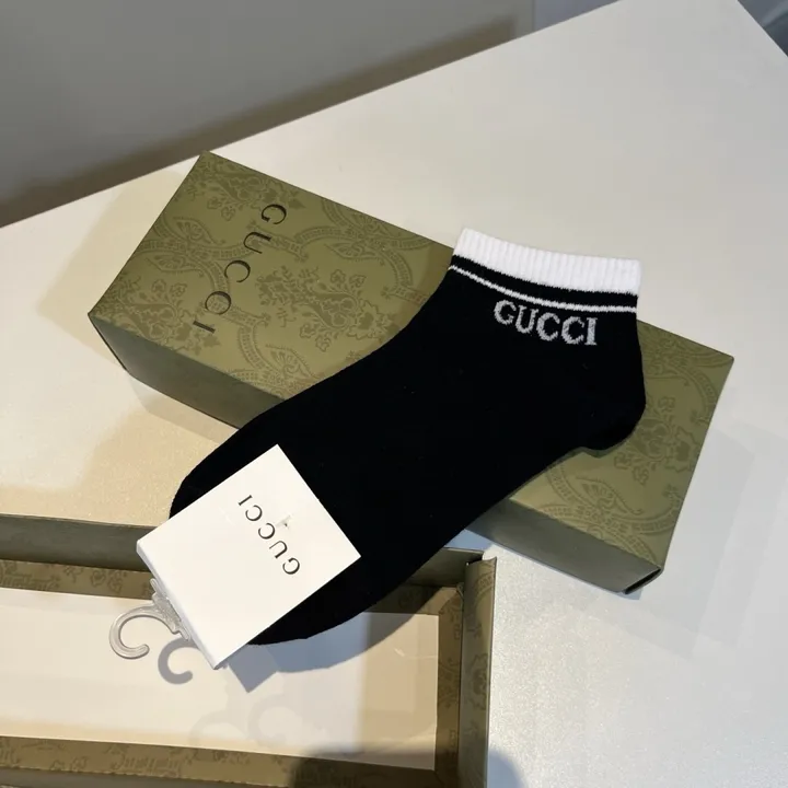 スーパーコピー グッチ 靴下