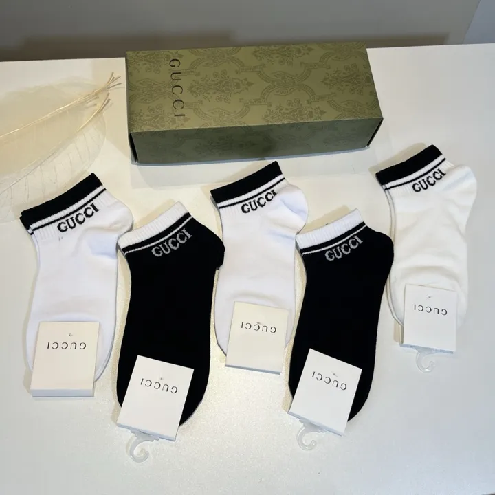 スーパーコピー グッチ 靴下