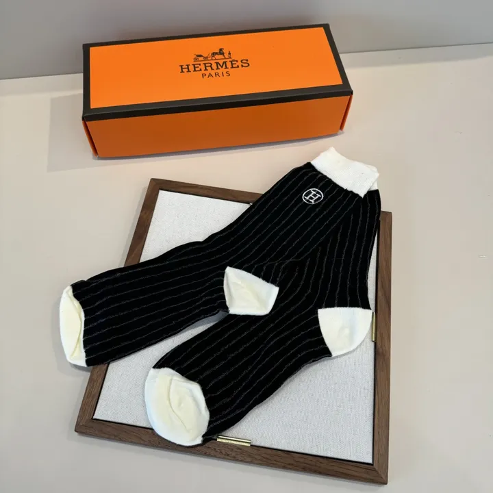 スーパーコピー シャネル 靴下