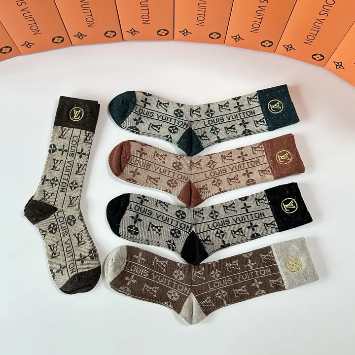 スーパーコピー ルイヴィトン 靴下