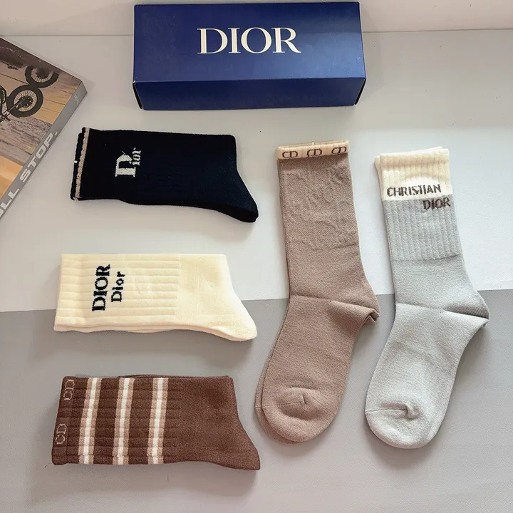 スーパーコピー ディオール 靴下