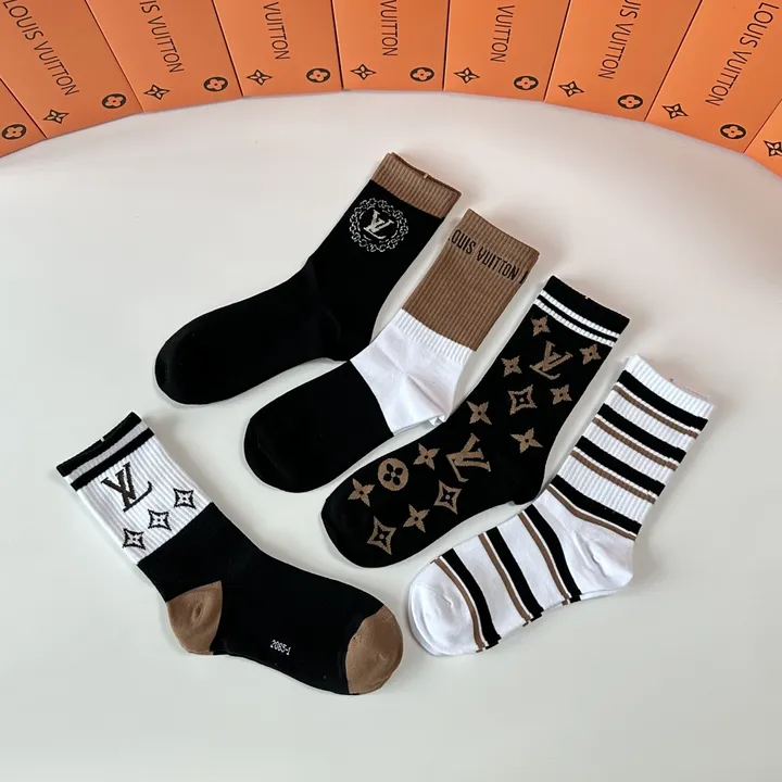スーパーコピー ルイヴィトン 靴下
