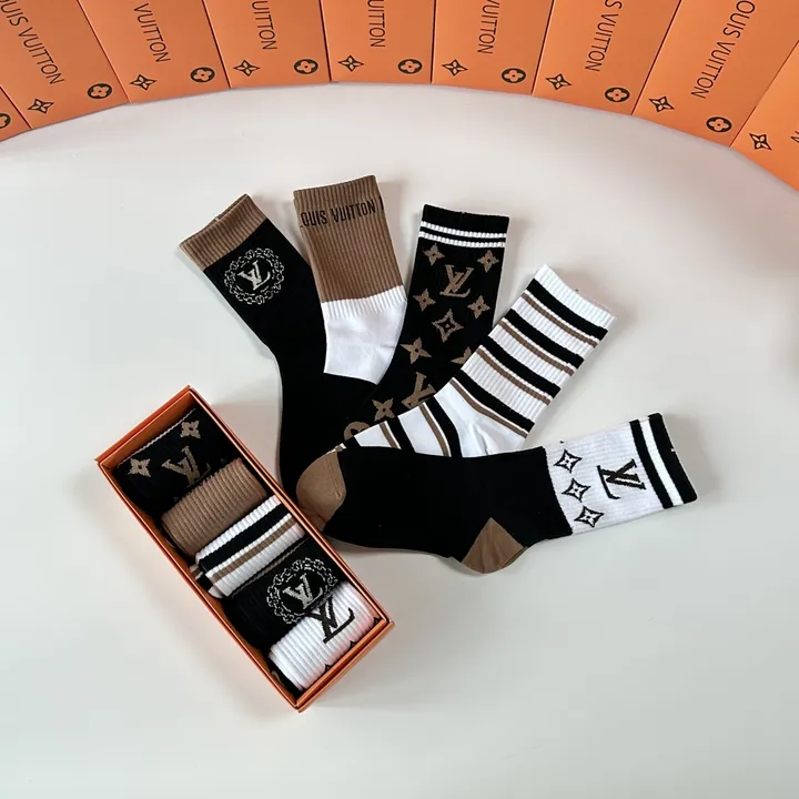 スーパーコピー ルイヴィトン 靴下