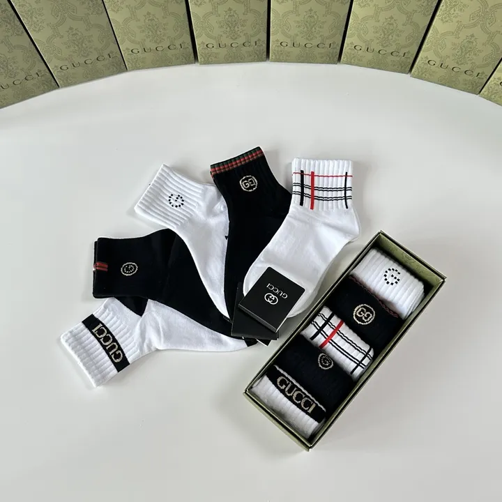 スーパーコピー グッチ 靴下