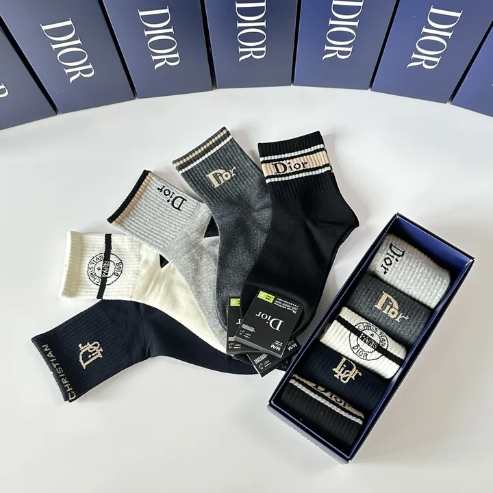 スーパーコピー ディオール 靴下