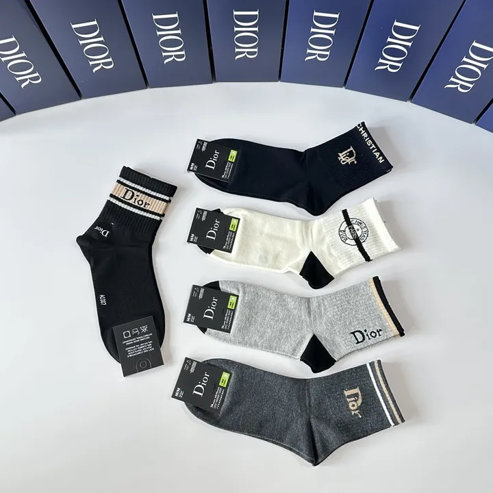 スーパーコピー ディオール 靴下