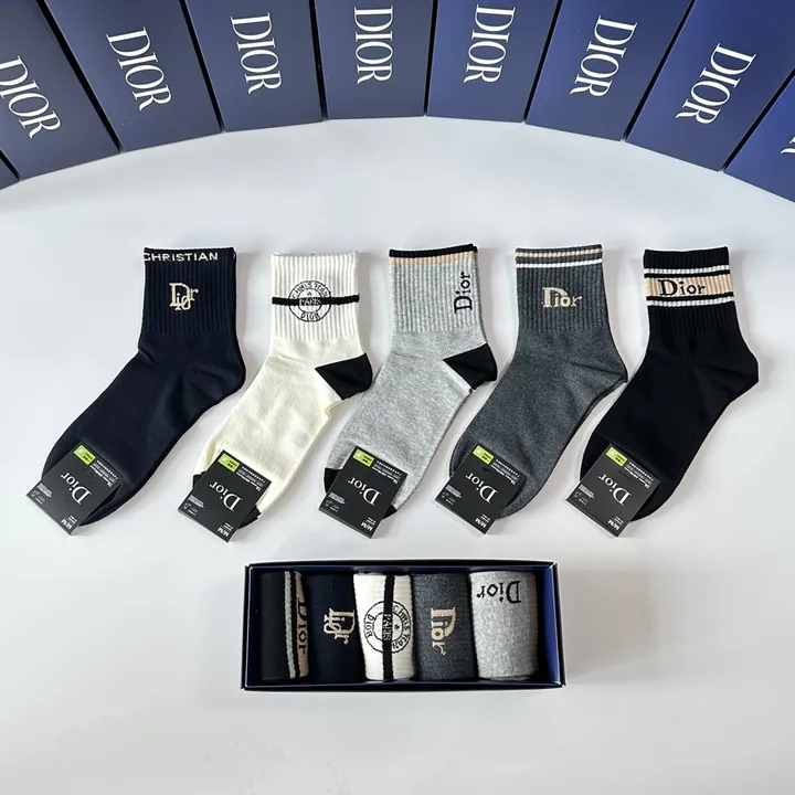 スーパーコピー ディオール 靴下