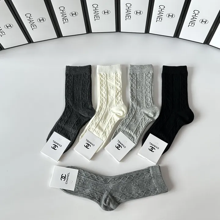 スーパーコピー シャネル 靴下