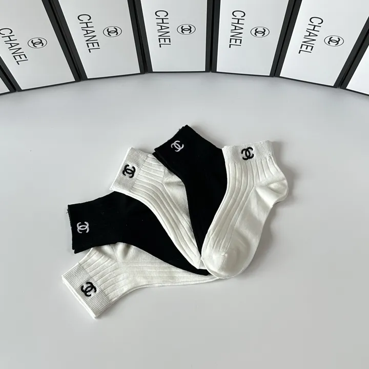 スーパーコピー シャネル 靴下