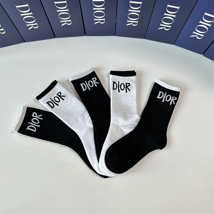 スーパーコピー ディオール 靴下