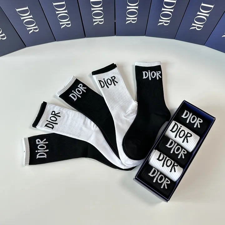 スーパーコピー ディオール 靴下