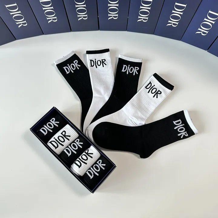 スーパーコピー ディオール 靴下