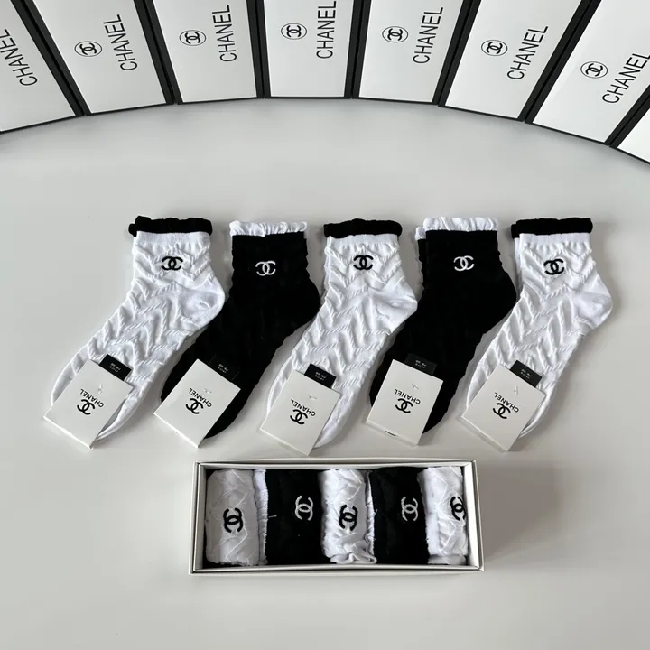 スーパーコピー シャネル 靴下