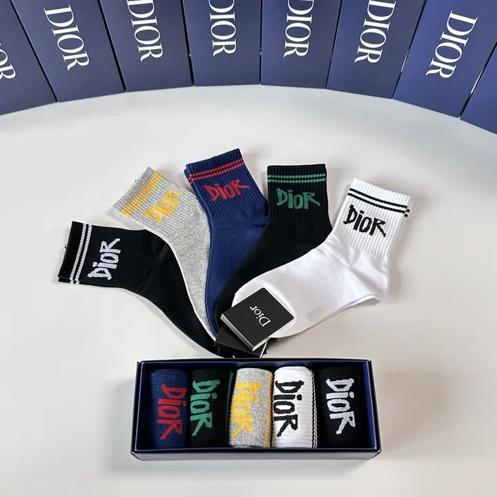 スーパーコピー ディオール 靴下