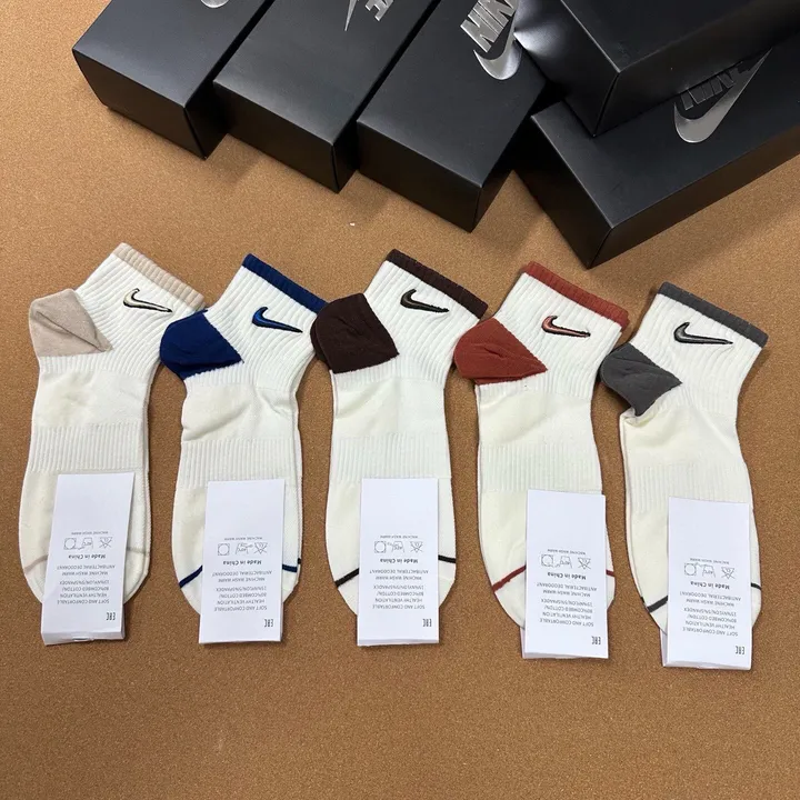 スーパーコピー ナイキ 靴下
