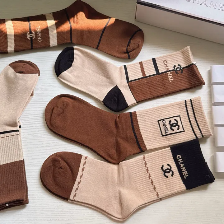 スーパーコピー シャネル 靴下