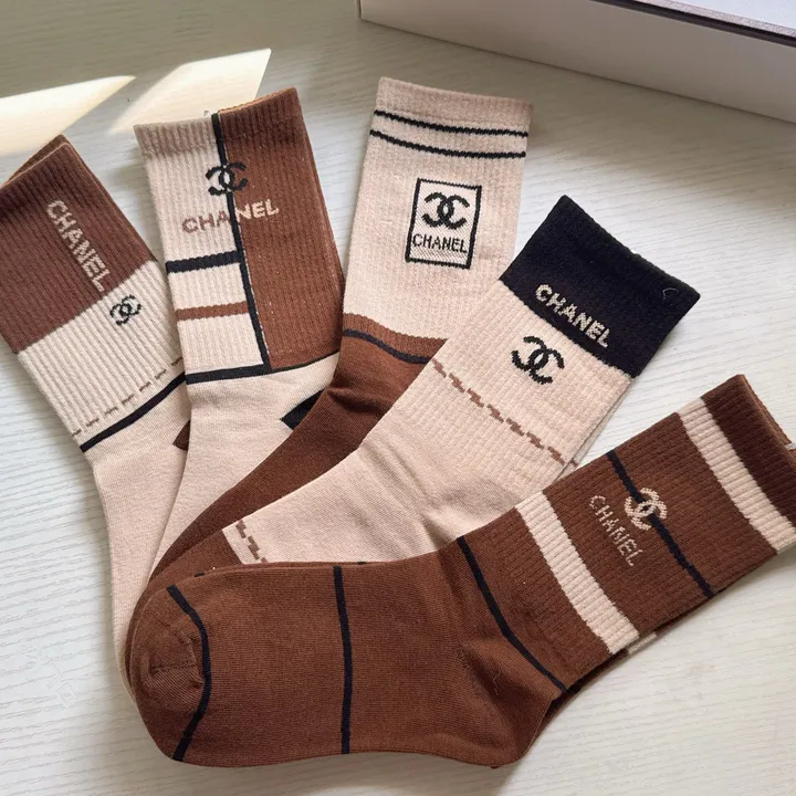 スーパーコピー シャネル 靴下