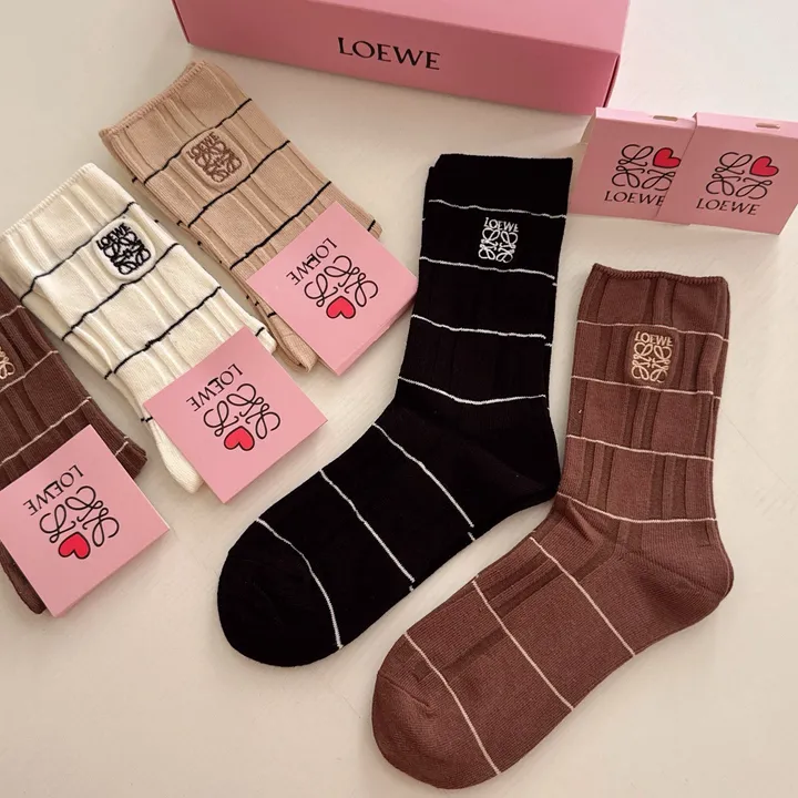 スーパーコピー ロエベ 靴下