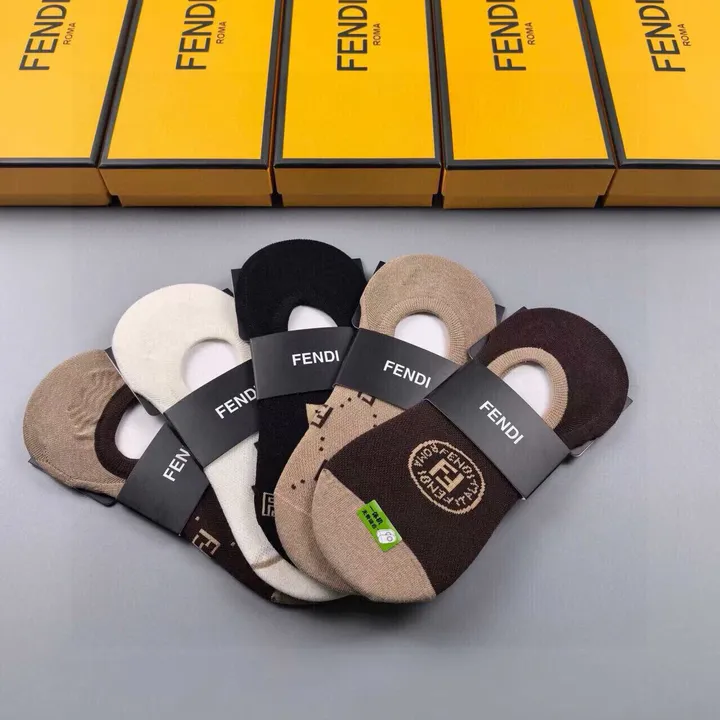 スーパーコピー ヴェルサーチ 靴下