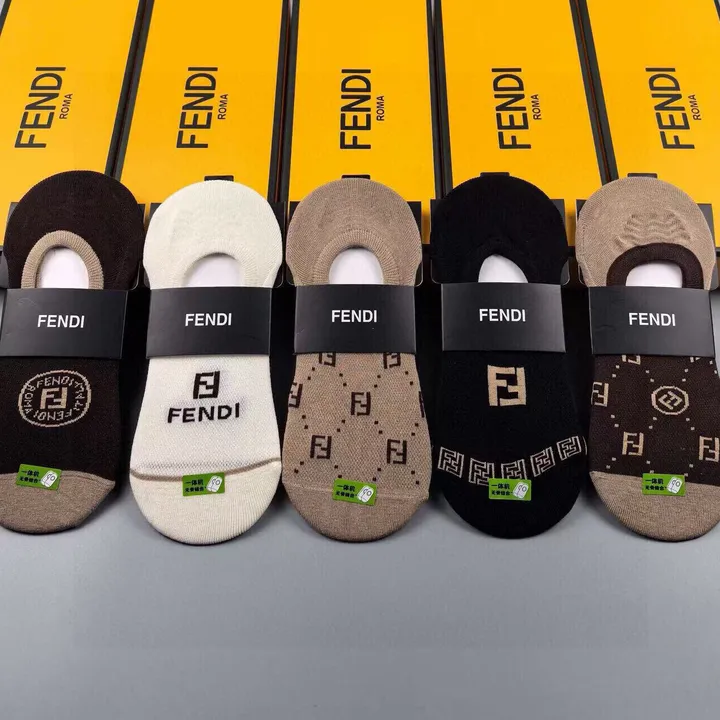 スーパーコピー ヴェルサーチ 靴下