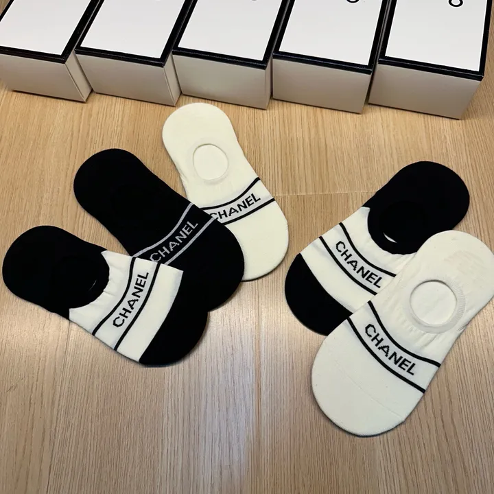 スーパーコピー シャネル 靴下