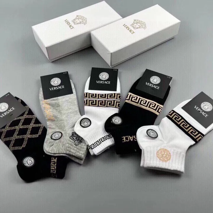 スーパーコピー ヴェルサーチ 靴下