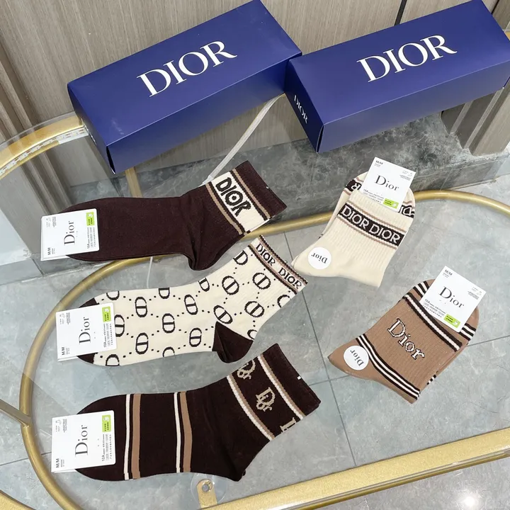 スーパーコピー ディオール 靴下