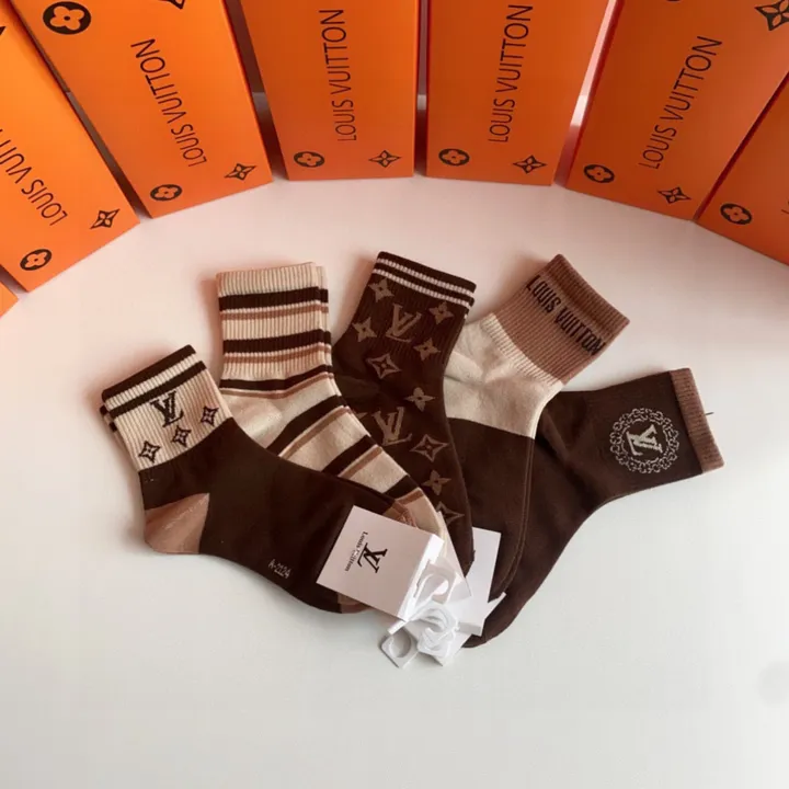 スーパーコピー ヴェルサーチ 靴下