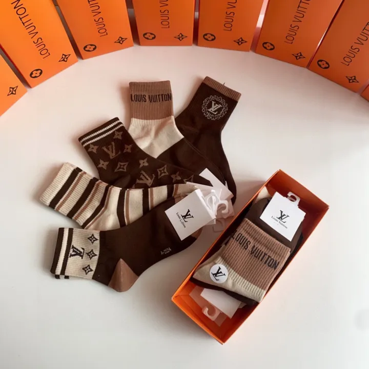 スーパーコピー ヴェルサーチ 靴下