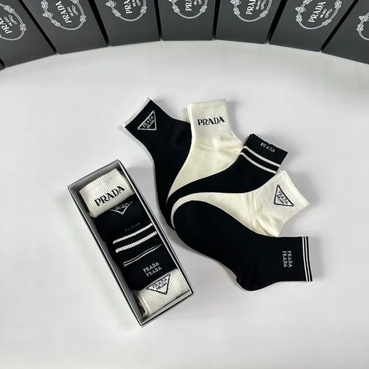 スーパーコピー バレンシアガ 靴下