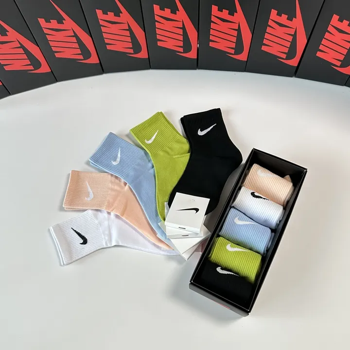 スーパーコピー ナイキ 靴下