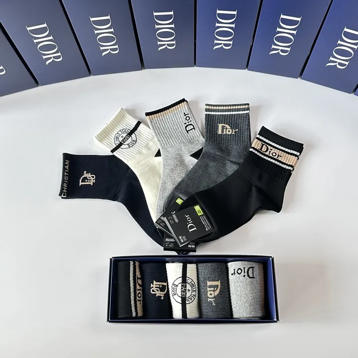 スーパーコピー ディオール 靴下