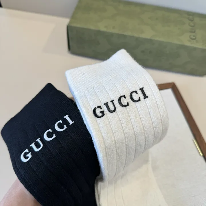 スーパーコピー グッチ 靴下